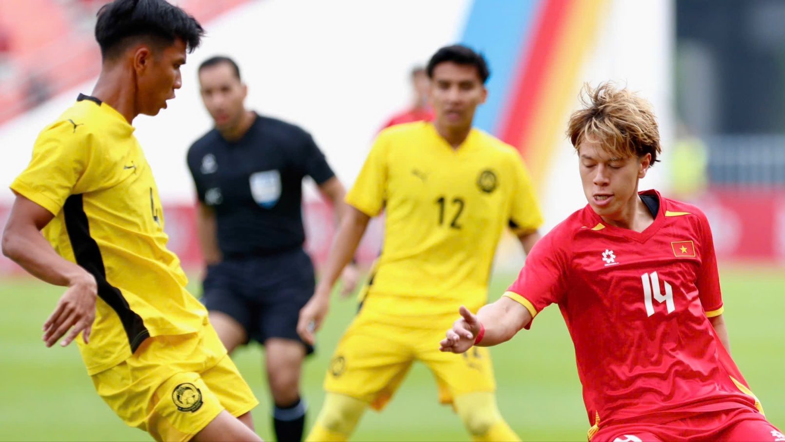 Tiền vệ Lê Viktor: “Chiến thắng này là động lực cho trận tiếp theo!”