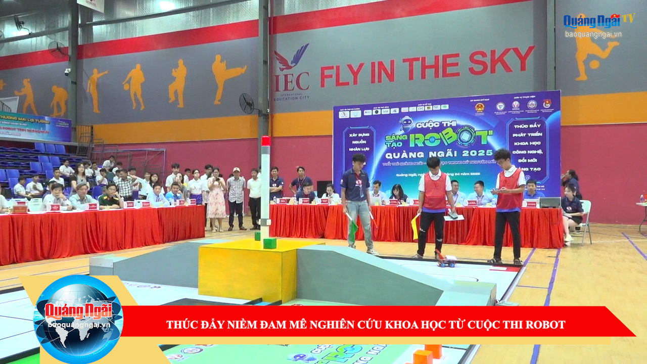 [Video]. Thúc đẩy niềm đam mê nghiên cứu khoa học từ cuộc thi robot