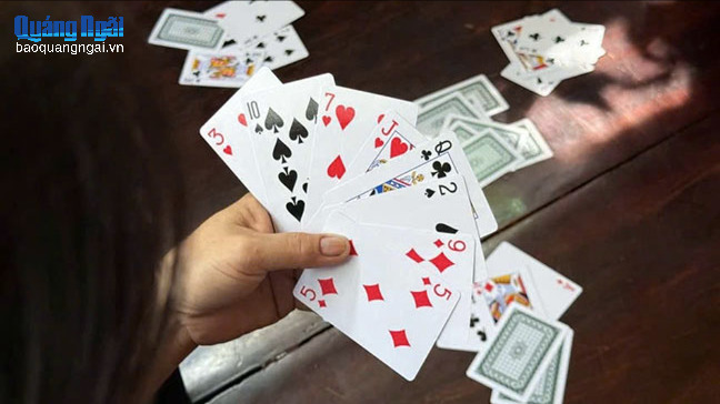 Chơi bài vui Tết: Hiểu đúng để không vi phạm pháp luật