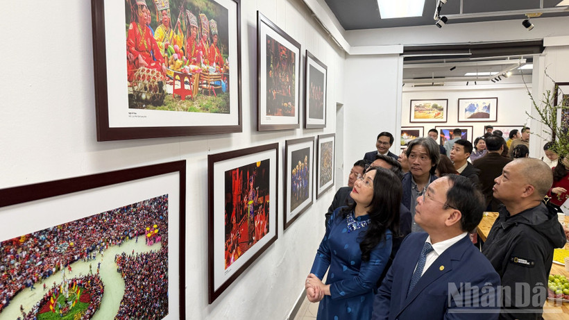 Sắc màu nhiếp ảnh mừng Đảng, mừng Xuân và chào mừng thành công Đại hội XIV