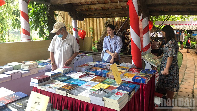 Ban hành bộ tiêu chí đối với xuất bản phẩm thực hiện từ ngân sách nhà nước thuộc lĩnh vực văn hóa, thể thao và du lịch