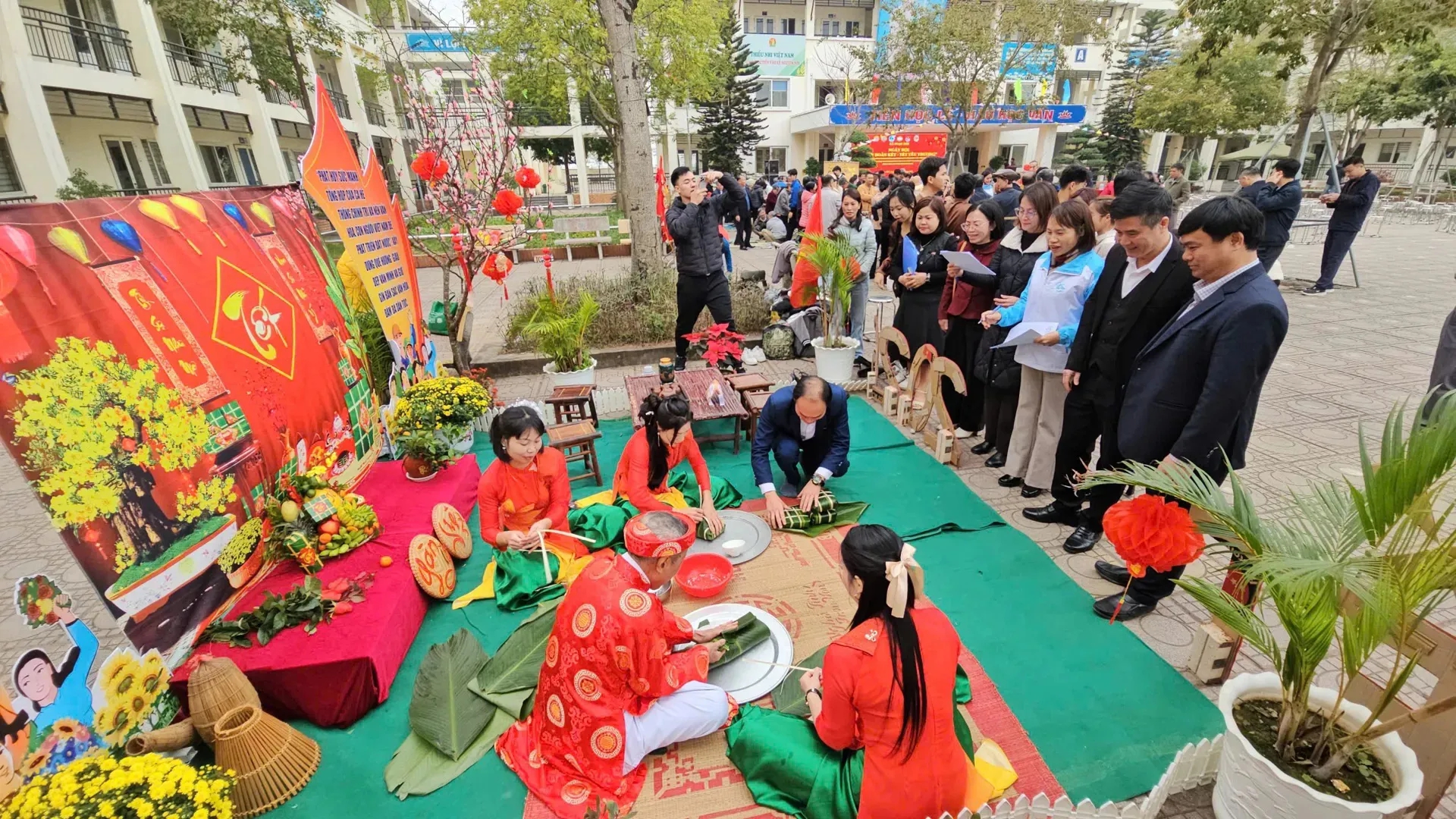 Chuẩn bị chu đáo cho nhân dân đón tết Nguyên đán Bính Ngọ 2026