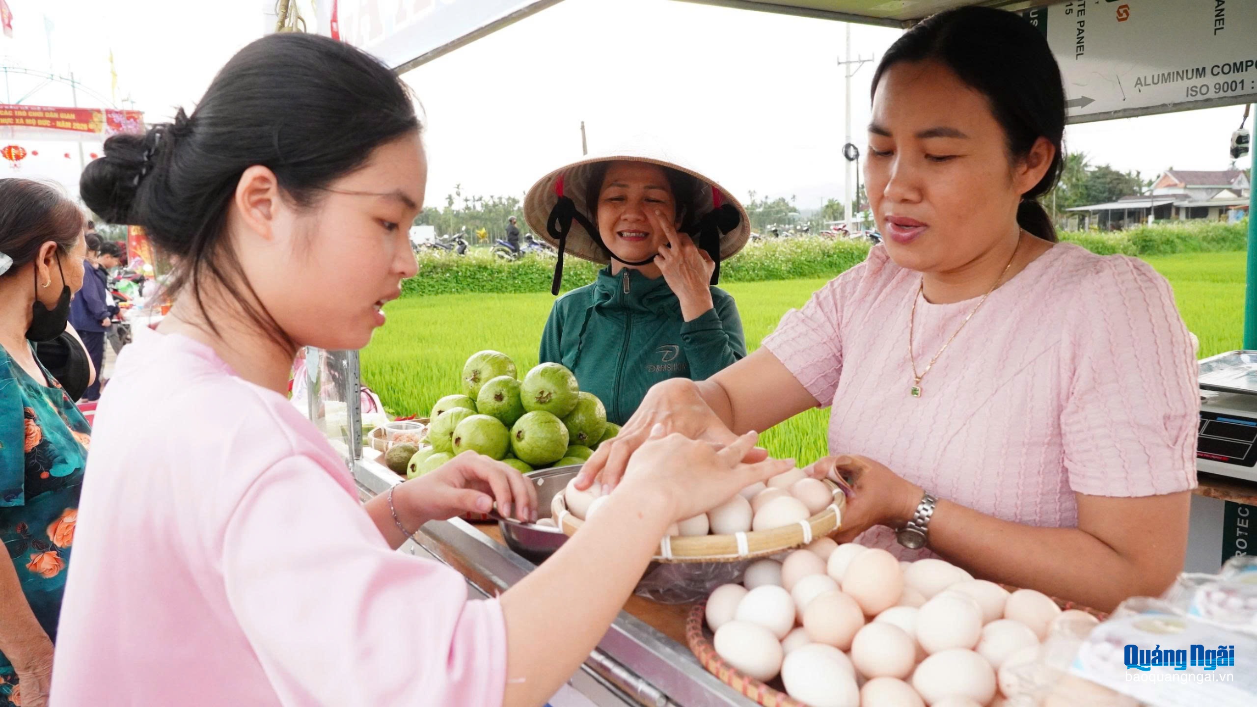 Mộ Đức: Hơn 1.000 lượt khách tham gia Không gian ẩm thực đồng quê