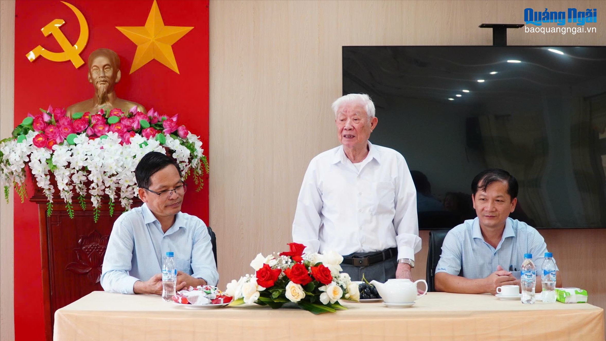 Nguyên Thư ký của Thủ tướng Phạm Văn Đồng thăm và làm việc tại xã Mộ Đức