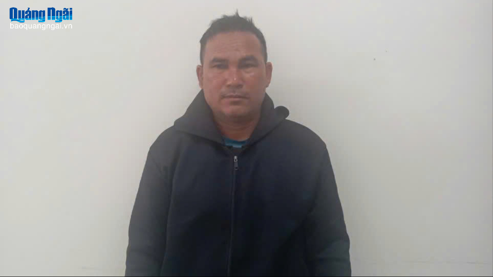 Khởi tố đối tượng dùng xăng đốt vợ và cháu vợ