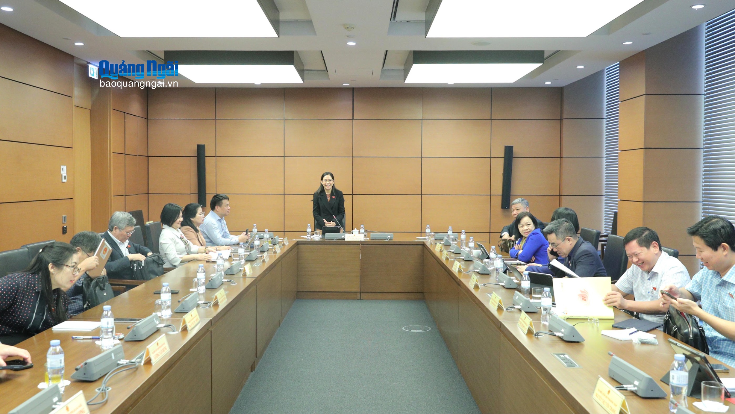 Đoàn đại biểu Quốc hội tỉnh góp ý các dự án luật