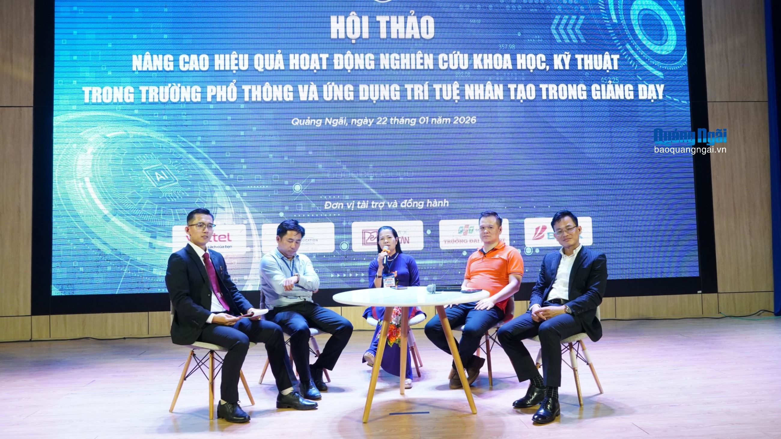 Hội thảo về nâng cao hiệu quả ứng dụng AI trong giảng dạy