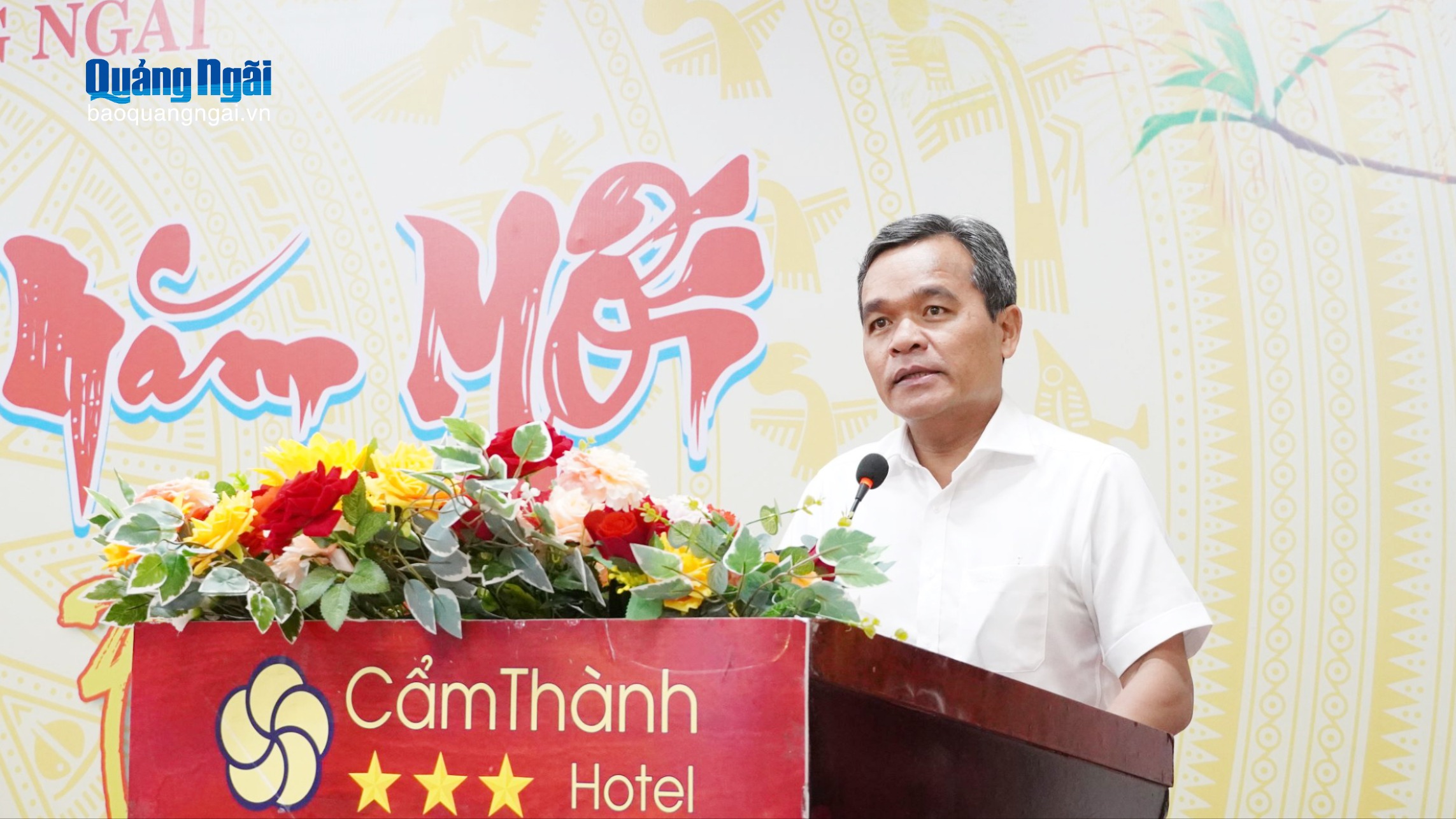 Thường trực Tỉnh ủy gặp mặt, chúc Tết nguyên lãnh đạo tỉnh qua các thời kỳ