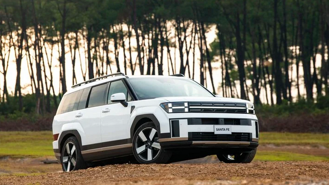 Khách mua ô tô Hyundai trong tháng 6 được ưu đãi 100% lệ phí trước bạ