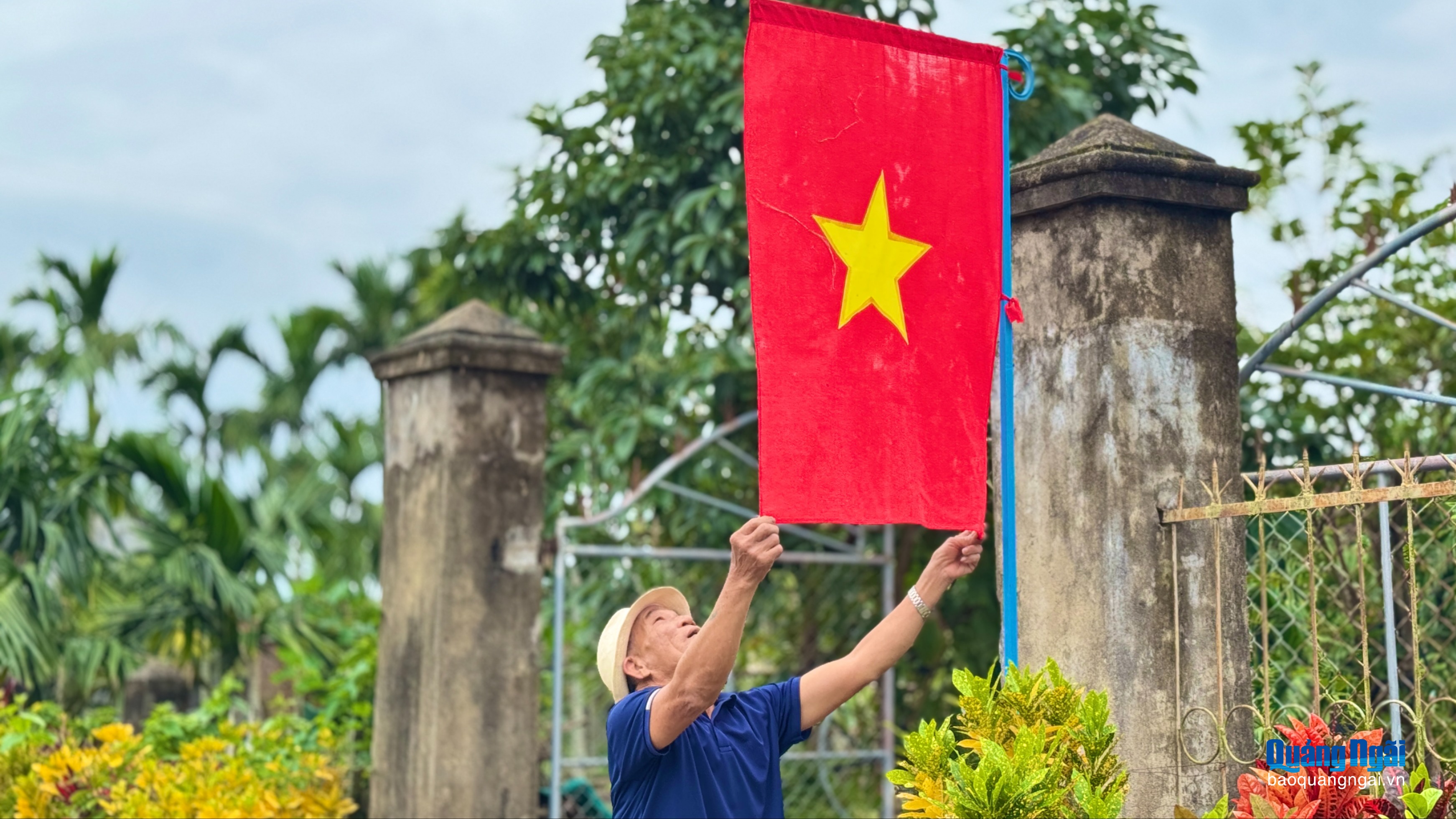 Sắc đỏ niềm tin hướng về Đại hội XIV của Đảng