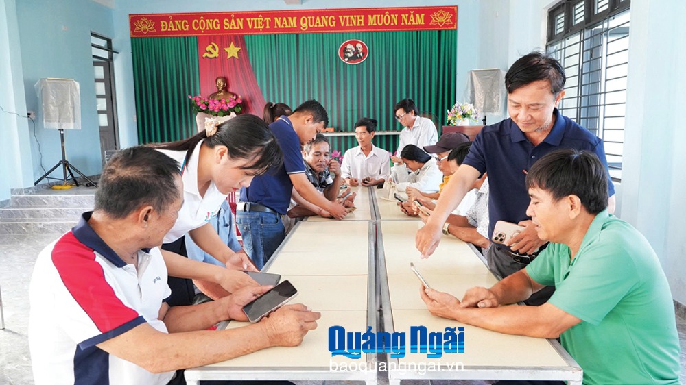 Đẩy mạnh phong trào “Bình dân học vụ số”
