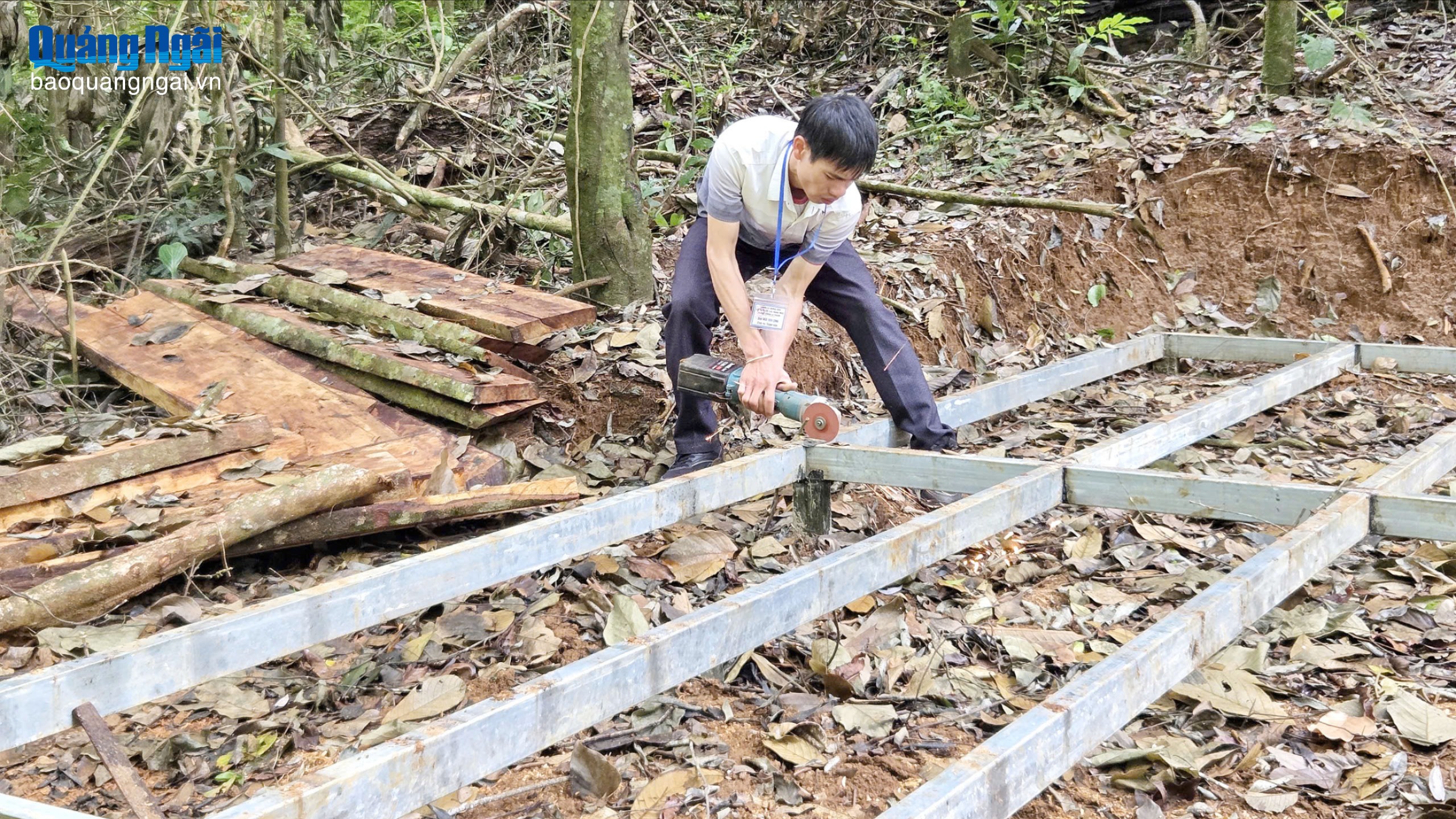 Siết chặt quản lý đất đai