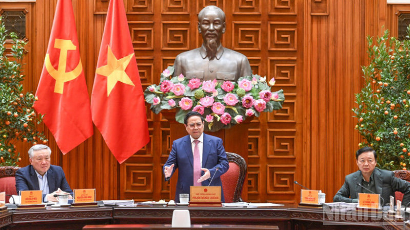 Dứt khoát không để thiếu xăng dầu trong bất cứ trường hợp nào