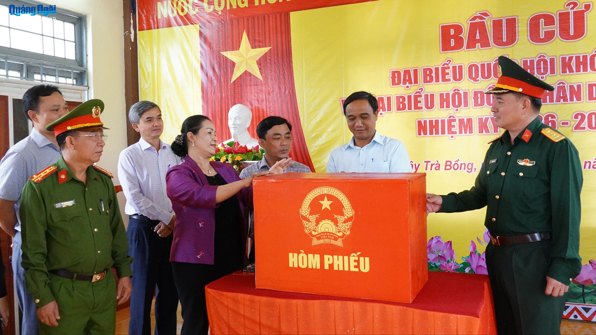 Tạo điều kiện thuận lợi nhất cho cử tri xã Tây Trà Bồng và Thanh Bồng đi bỏ phiếu