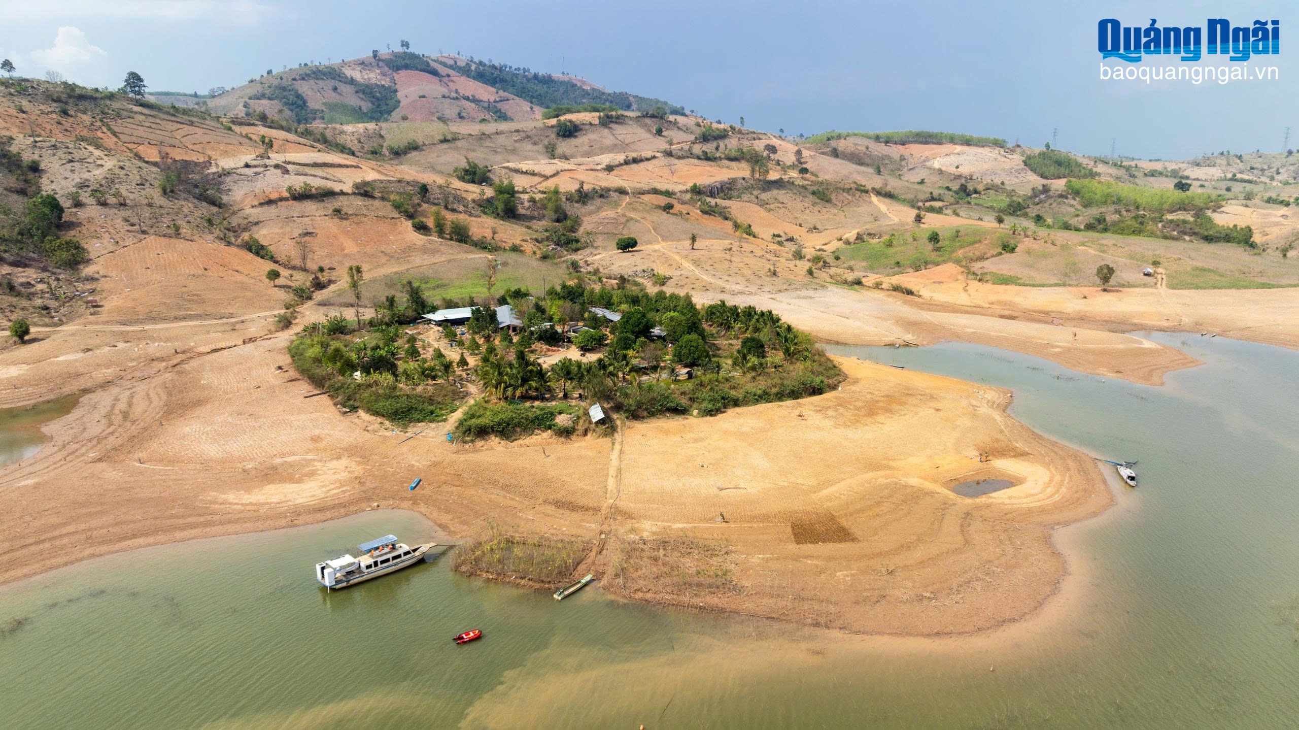 Lung Leng - Chuyện kể từ lòng đất