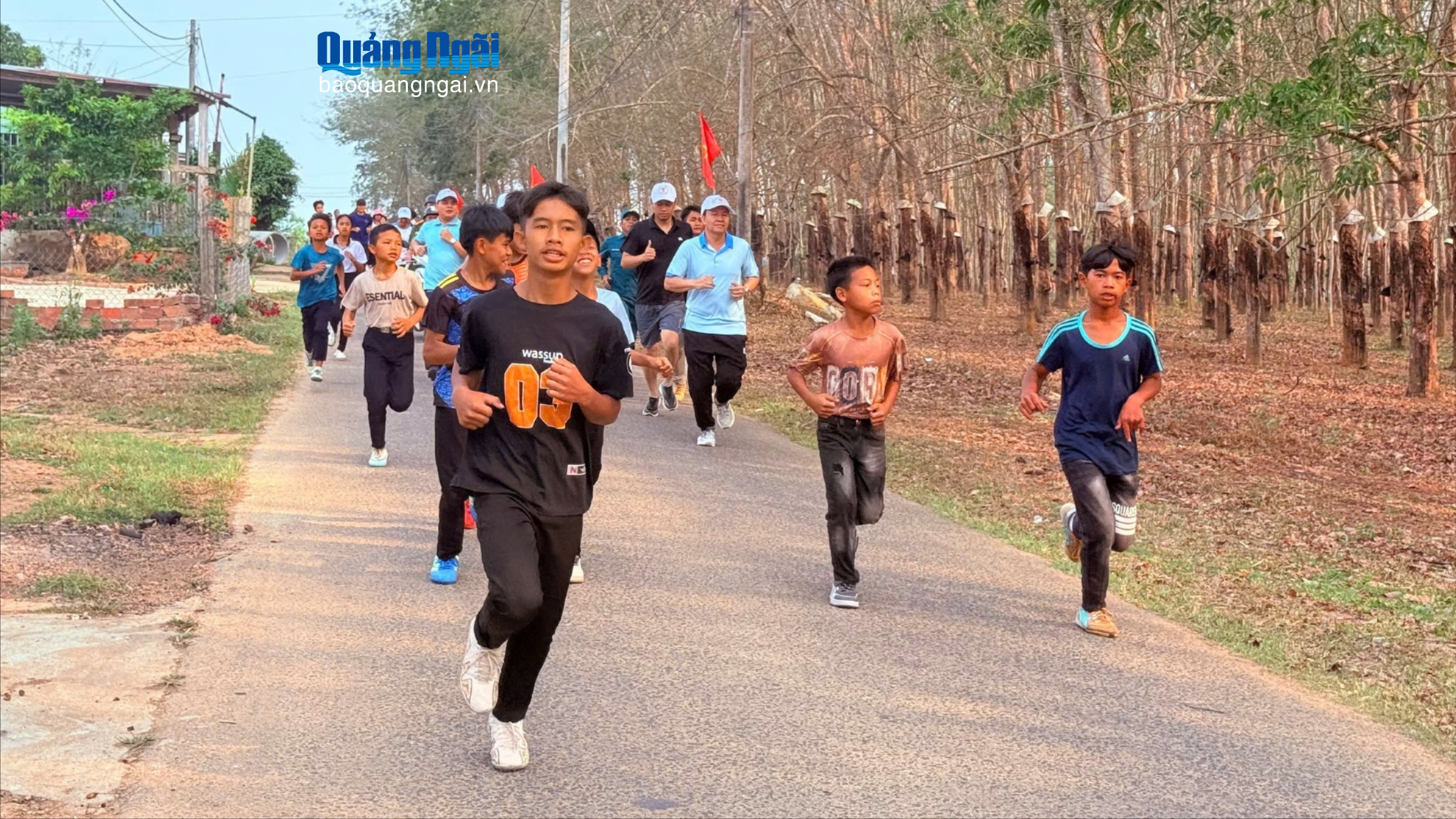 Xã Ngọk Réo tổ chức Ngày chạy Olympic vì sức khỏe toàn dân
