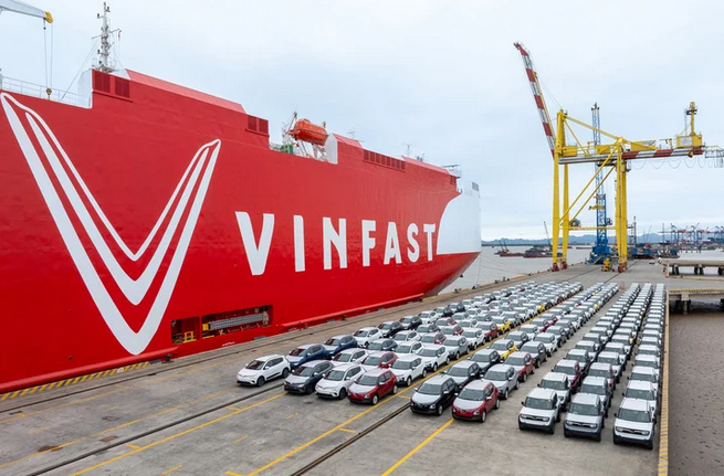 VinFast xuất khẩu 2.500 ô tô điện sang Indonesia