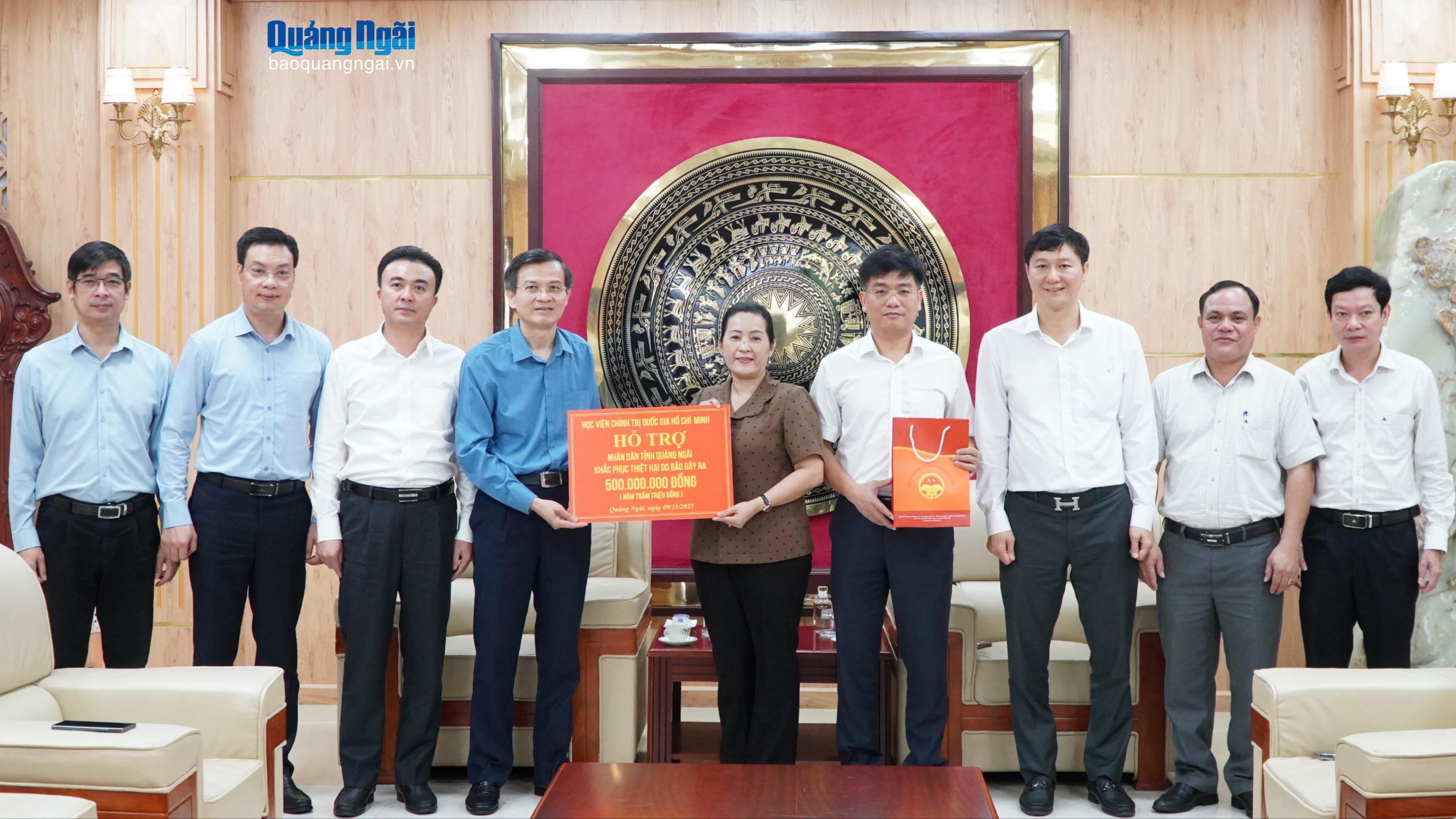 Học viện Chính trị quốc gia Hồ Chí Minh hỗ trợ Quảng Ngãi 500 triệu đồng khắc phục hậu quả thiên tai