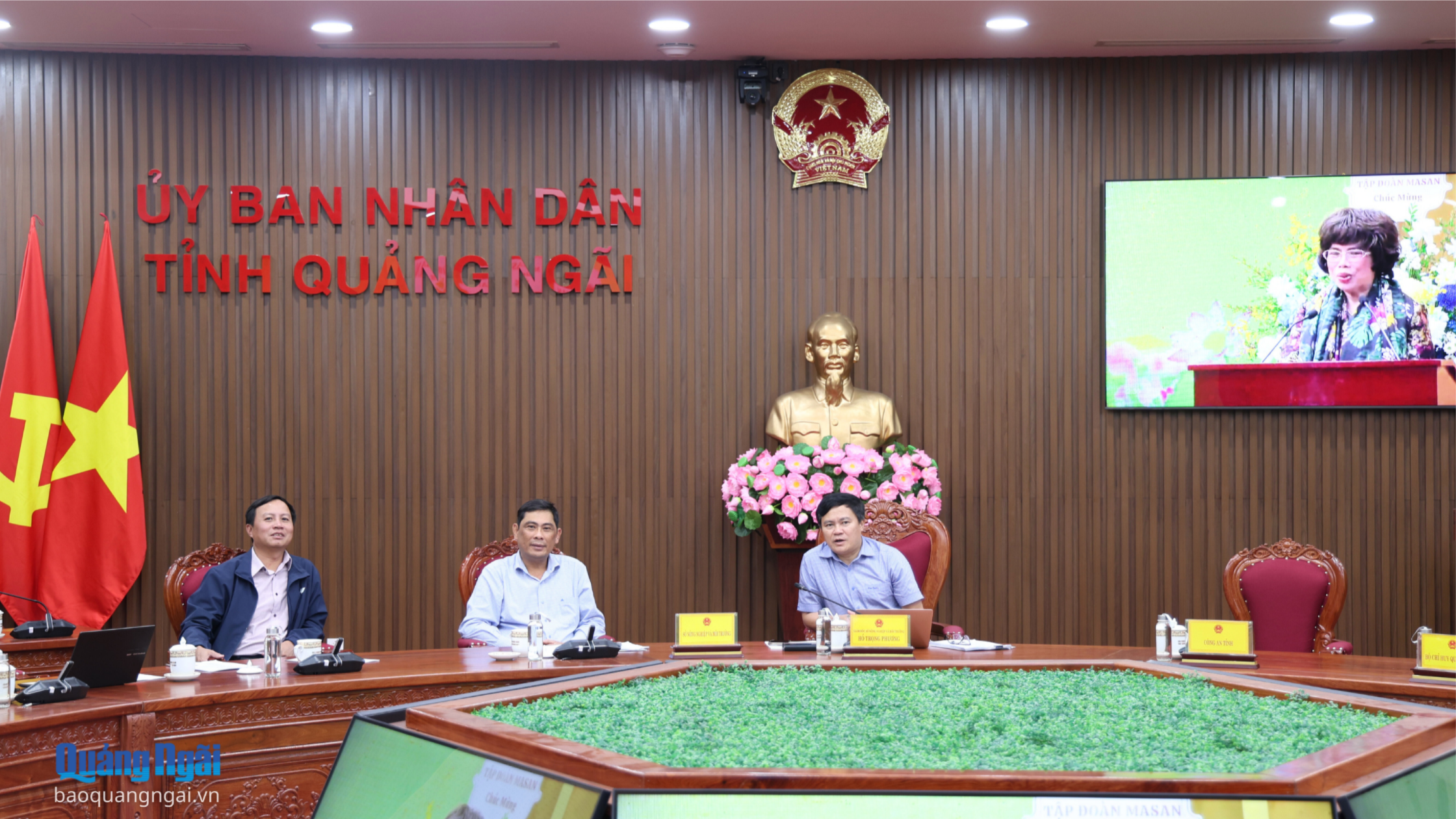 Ngành Nông nghiệp và Môi trường vượt khó, tăng trưởng ấn tượng