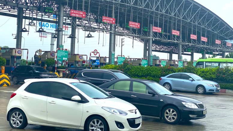 Khẩn trương chuyển đổi tài khoản thu phí sang tài khoản giao thông trước 1/10/2025