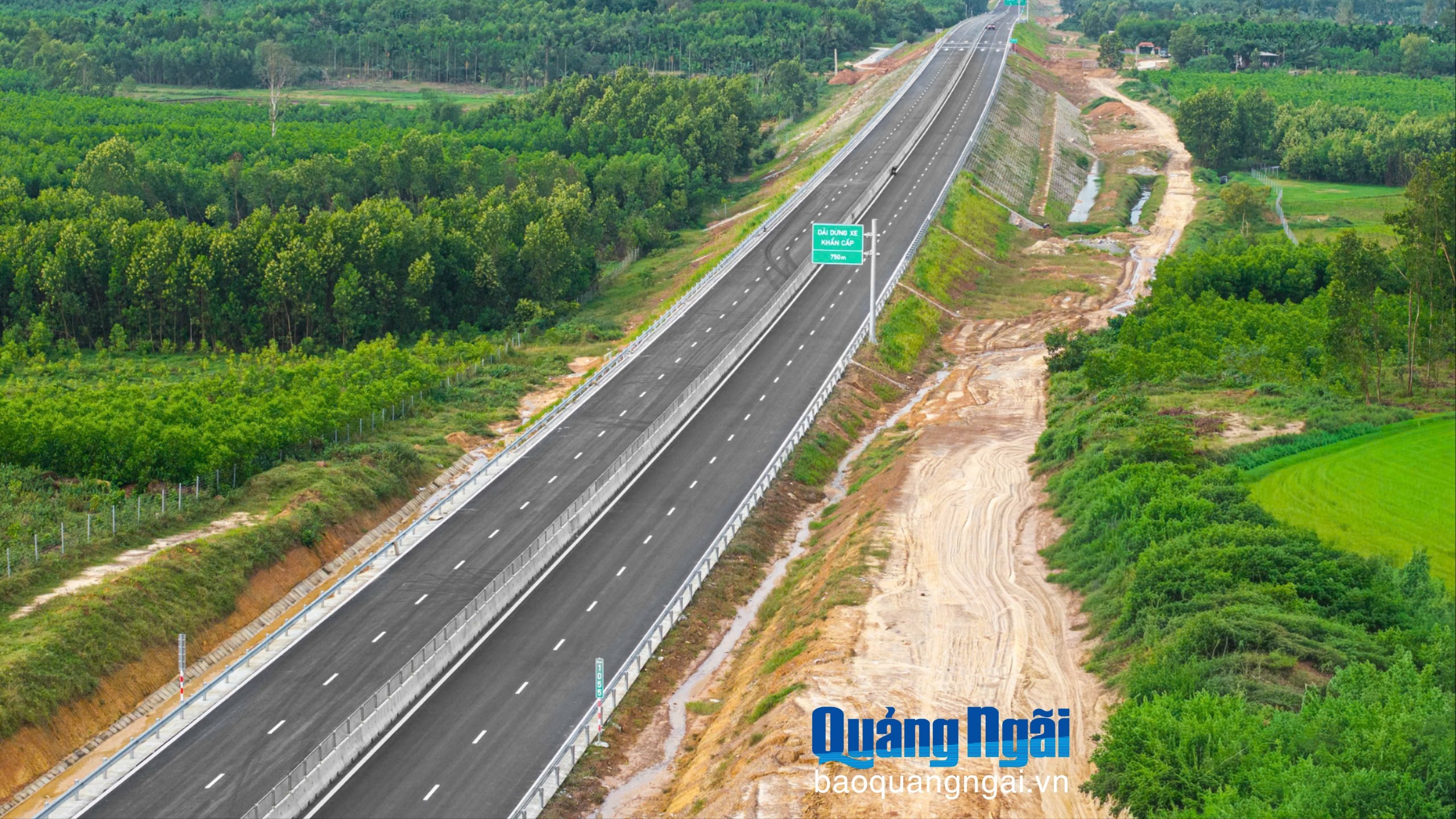 Tạm dừng thông xe cao tốc Quảng Ngãi - Hoài Nhơn