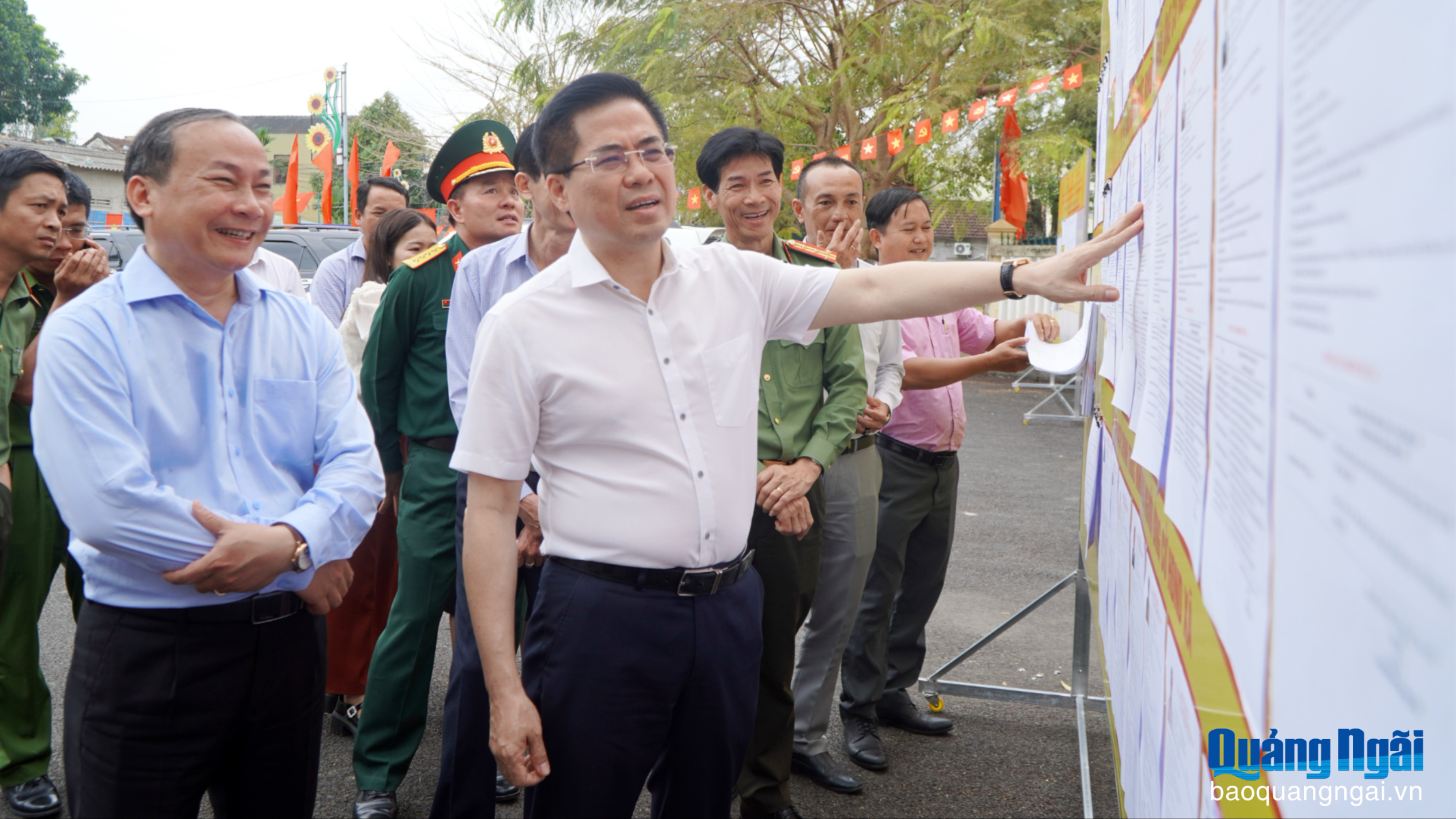 Tiếp tục rà soát, hoàn thiện tất cả các nhiệm vụ về bầu cử