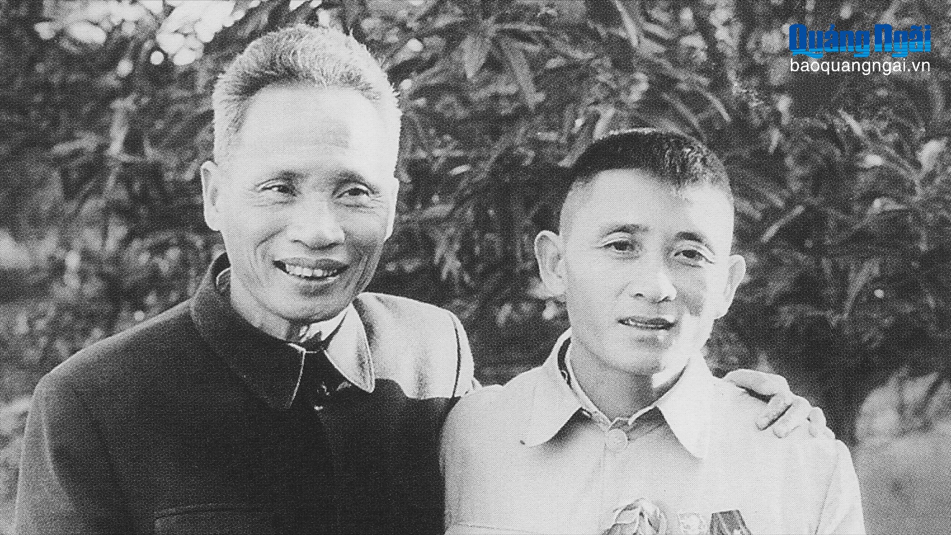 Bác Phạm Văn Đồng với Anh hùng Hồ Giáo