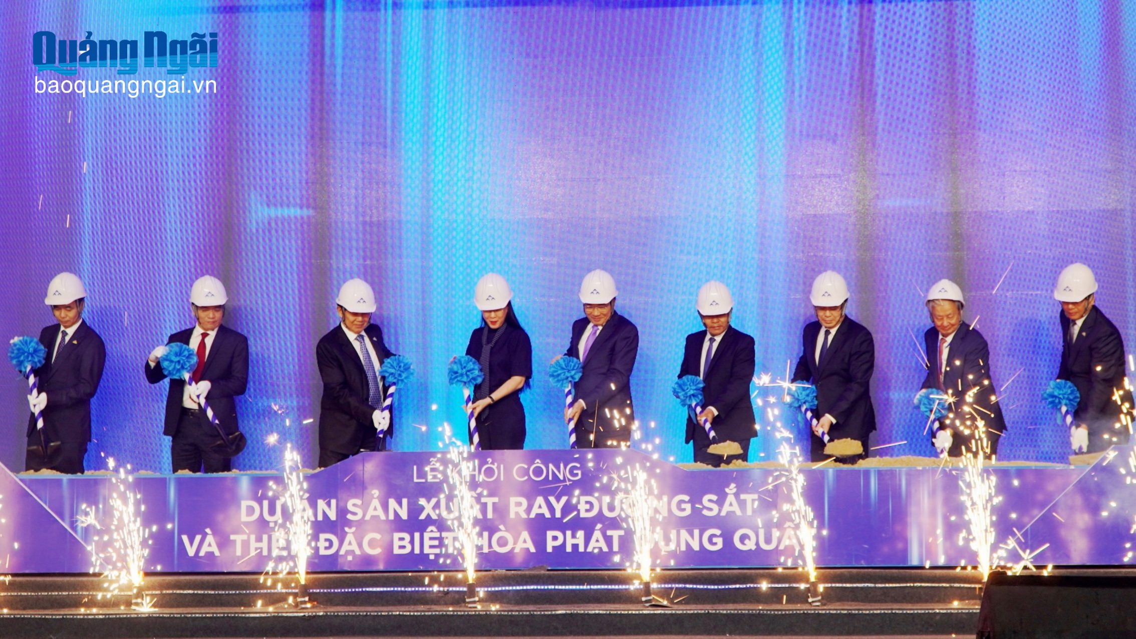 Ray đường sắt thương hiệu Việt