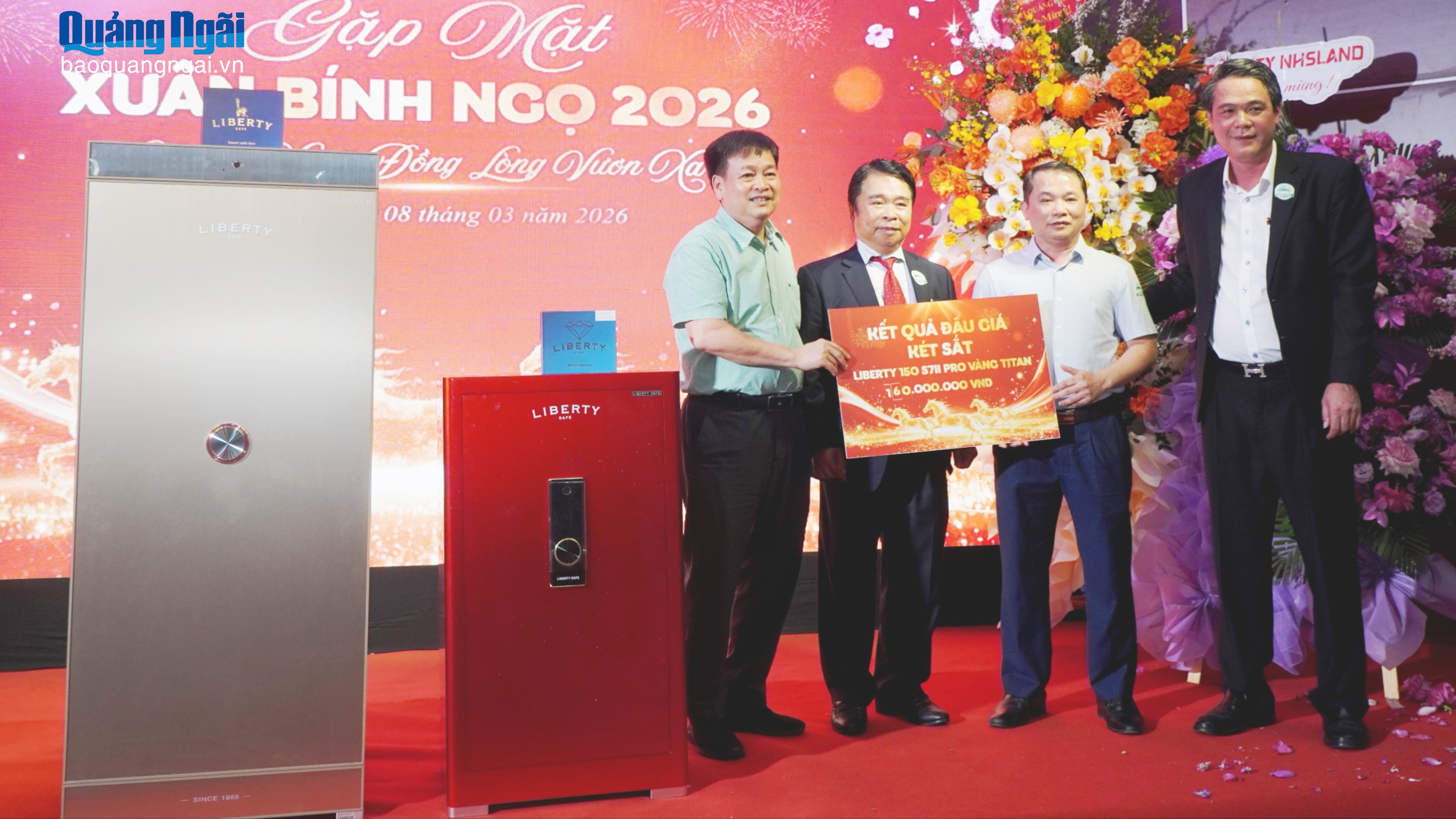 Hội đồng hương Quảng Ngãi tại TP.Hà Nội đấu giá két sắt gây quỹ