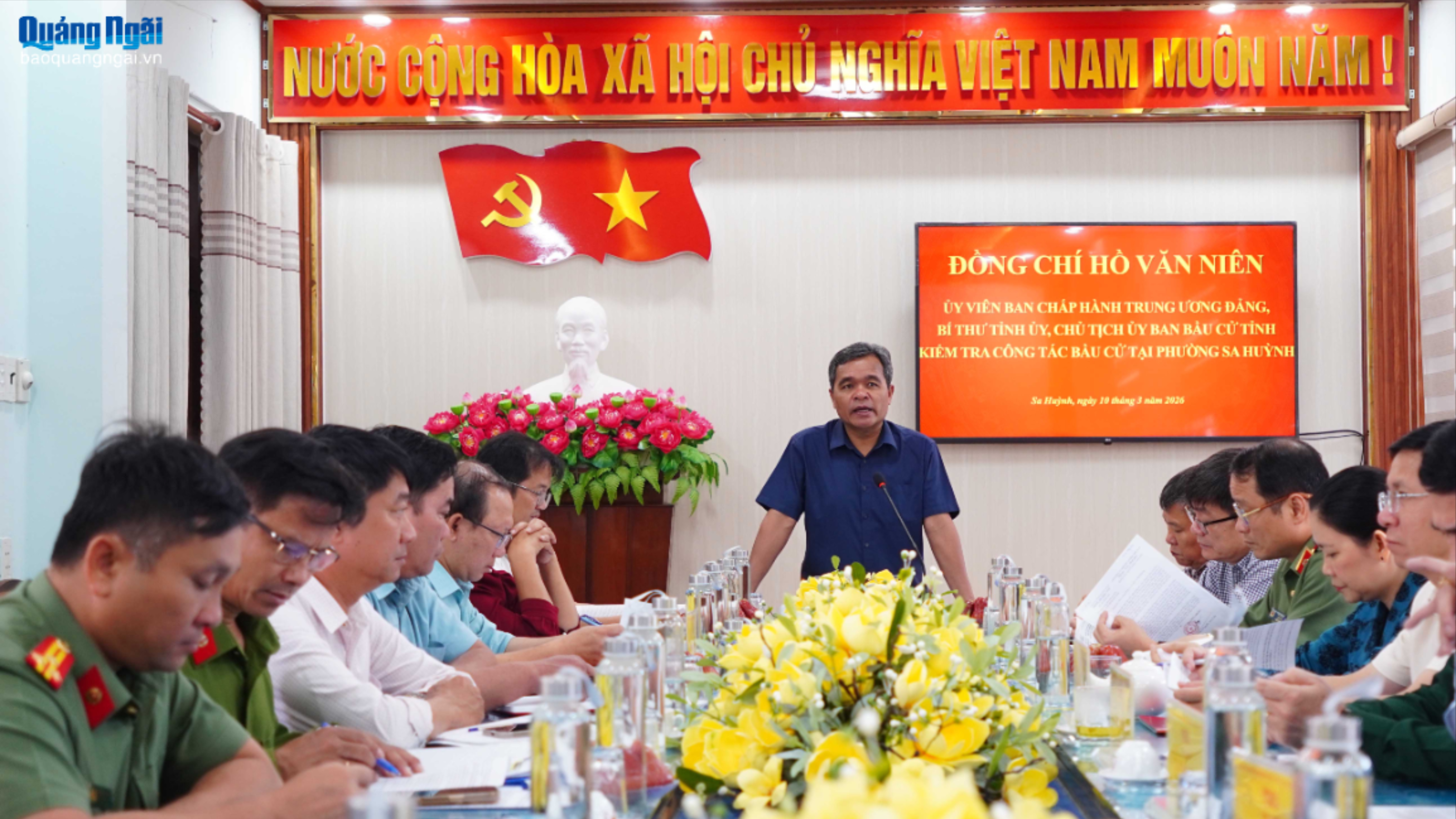 Bí thư Tỉnh ủy Hồ Văn Niên kiểm tra công tác chuẩn bị bầu cử ở phường Sa Huỳnh