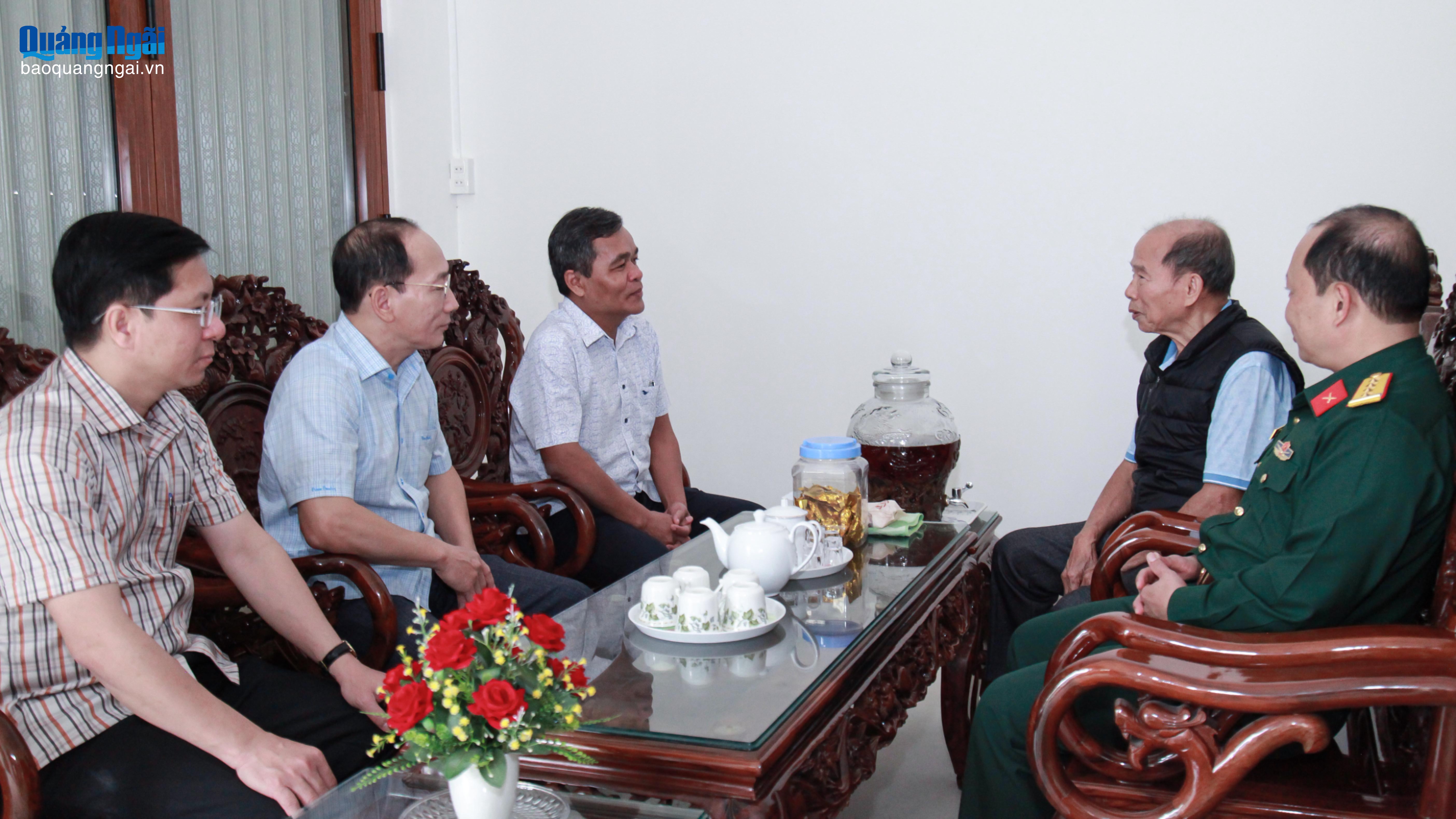 Tri ân các đồng chí nguyên lãnh đạo tỉnh nhân dịp Tết Nguyên đán