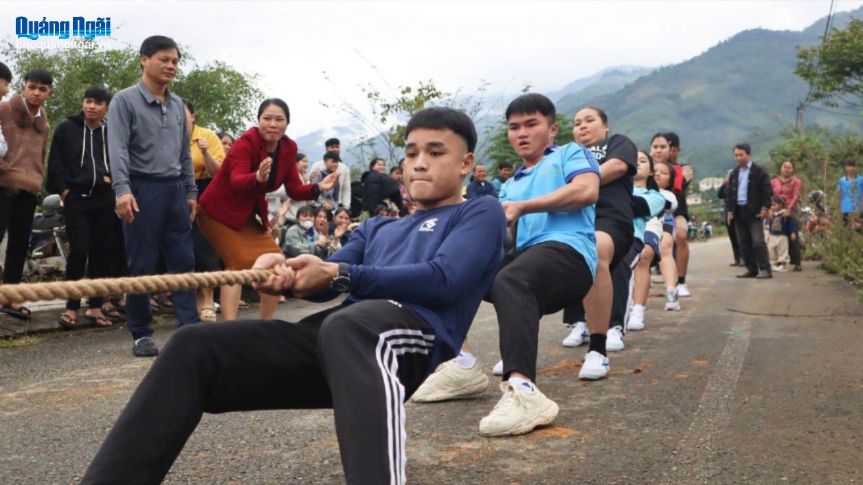 Gần 400 vận động viên tham gia Đại hội Thể dục thể thao xã Sơn Tây