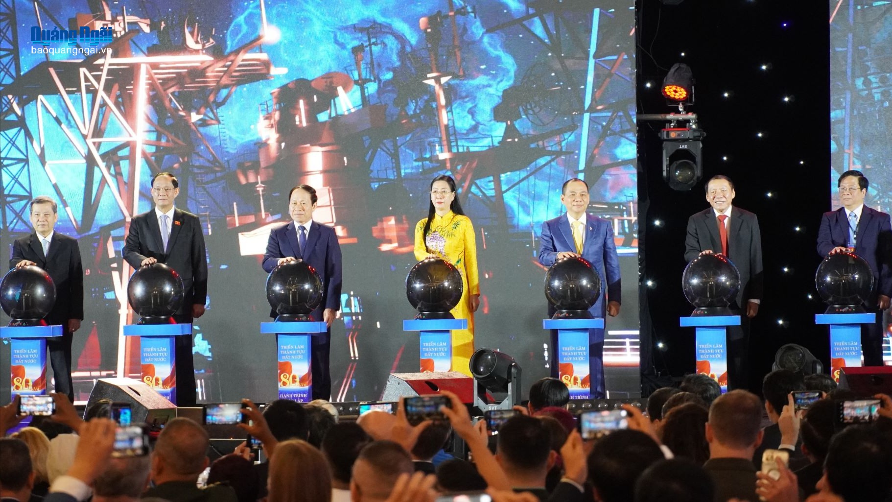 Lãnh đạo tỉnh dự Khai mạc Triển lãm thành tựu đất nước nhân kỷ niệm 80 năm Quốc khánh 2/9