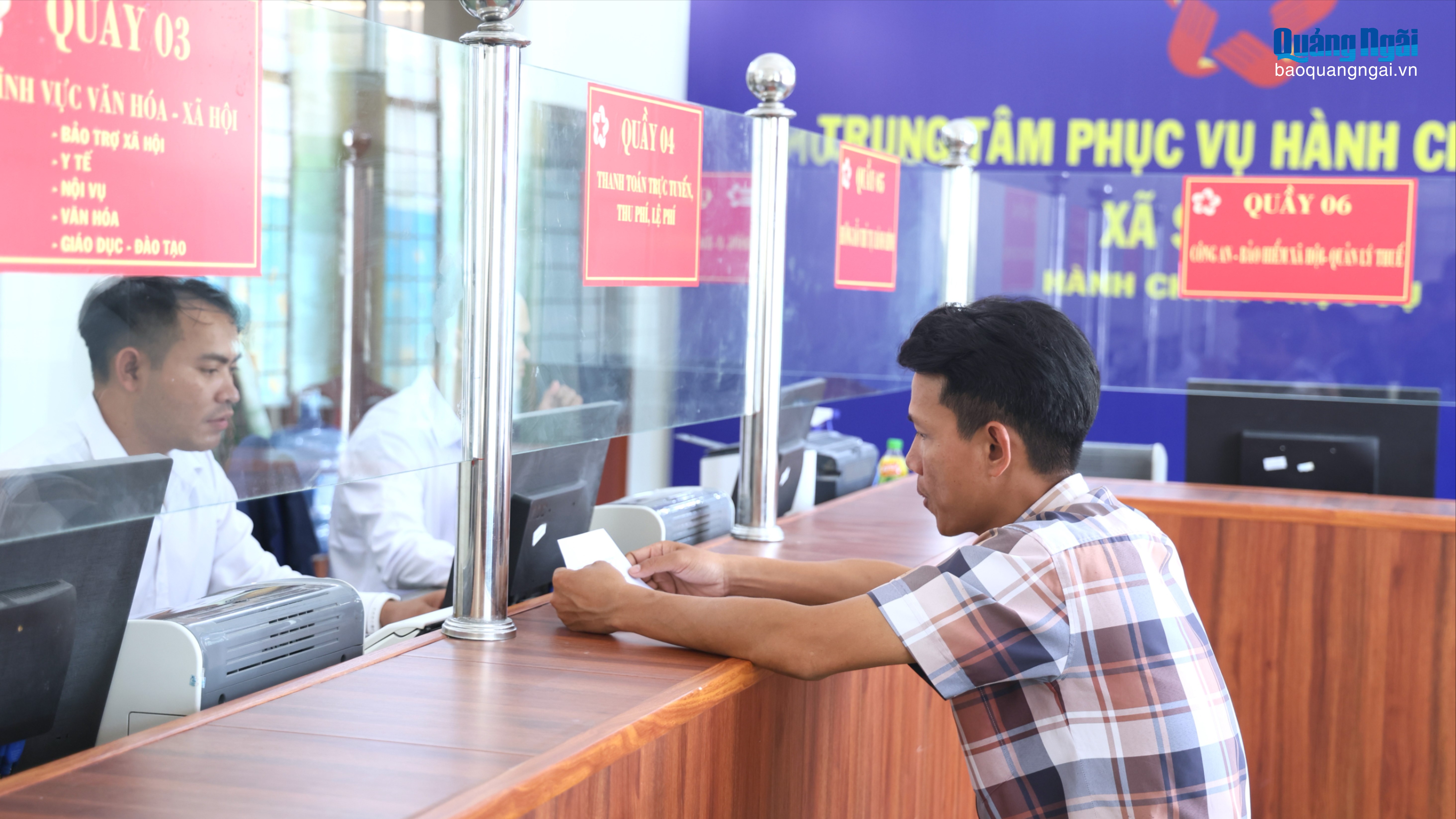 Thành lập tổ công tác hỗ trợ xã, phường giải quyết thủ tục hành chính