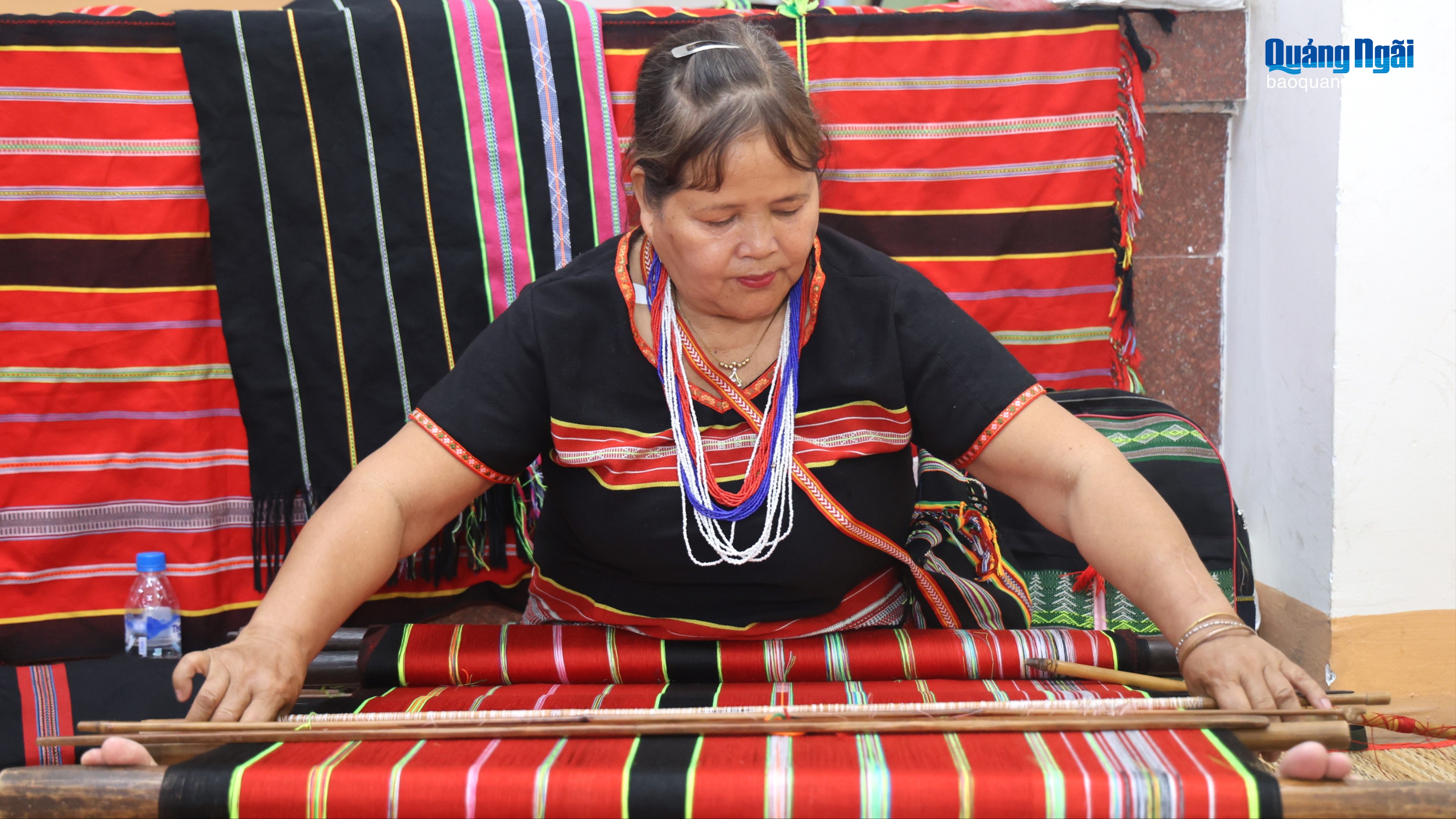 Giữ lửa thổ cẩm Gié Triêng