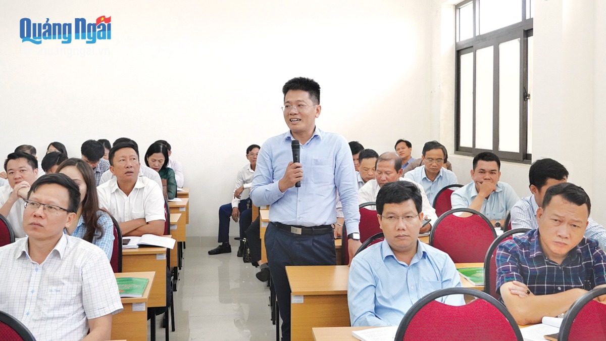 Trang bị kiến thức chuyên môn cho cán bộ cấp xã