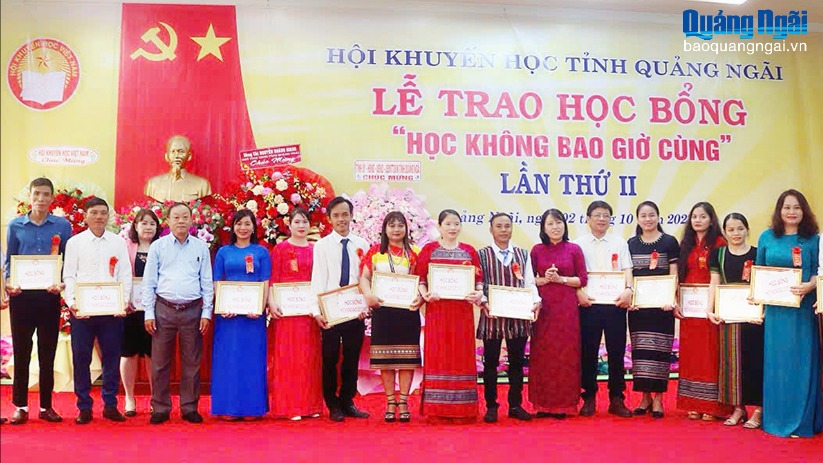 “Học không bao giờ cùng”