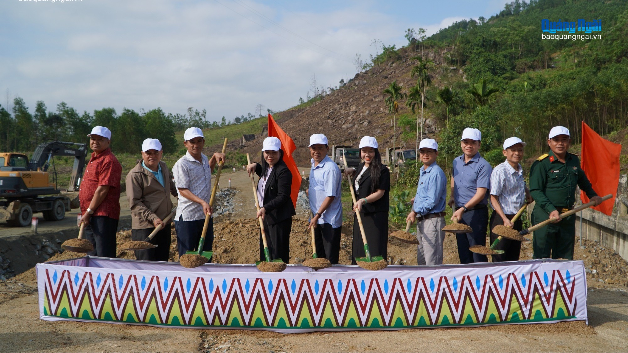 Khởi công nâng cấp cầu giao thông đường ĐH73 tại xã Sơn Linh