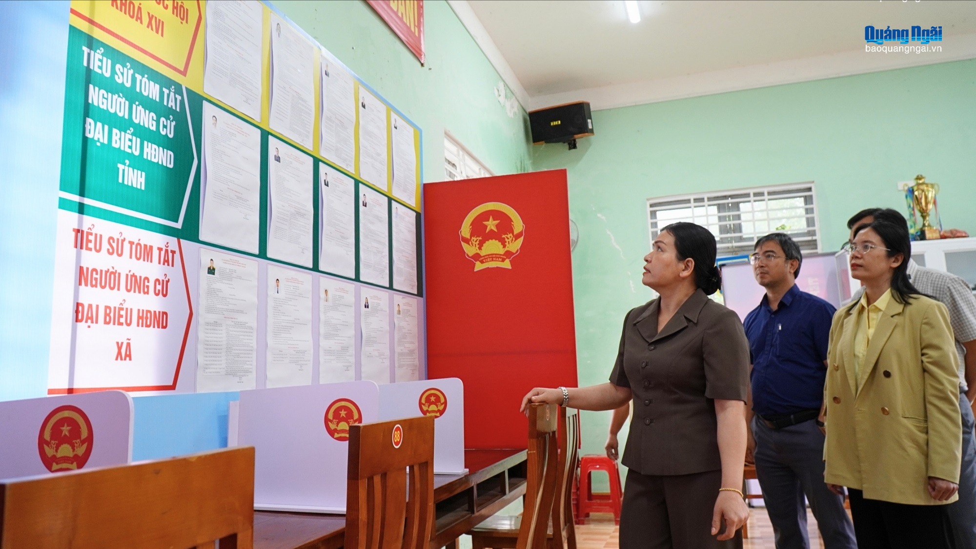 Phó Chủ tịch Thường trực UBND tỉnh kiểm tra công tác chuẩn bị bầu cử tại xã Bình Minh, Bình Chương