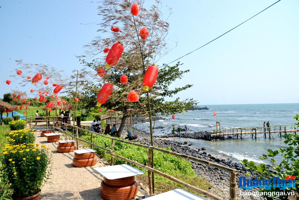 Khai trương điểm check-in Gành Yến