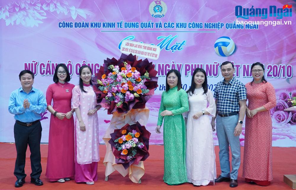 Công đoàn KKT Dung Quất và các KCN Quảng Ngãi: Gặp mặt nữ cán bộ công đoàn cơ sở