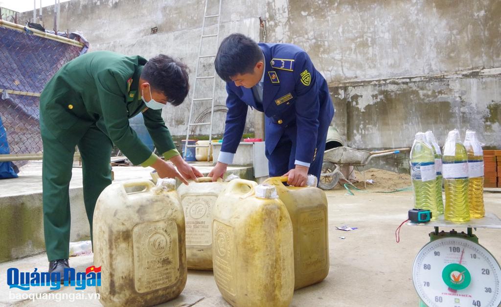 Phát hiện đại lý xăng dầu thu mua xăng không rõ nguồn gốc