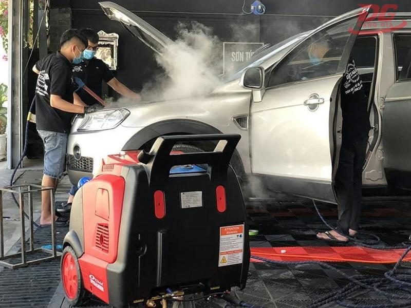 Tại sao máy rửa xe hơi nước nóng đáng đầu tư?